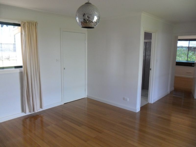 9 Malcalm Avenue, Surf Beach VIC 3922
