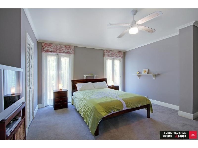 35 Dolphin Drv, Smiths Beach VIC 3922