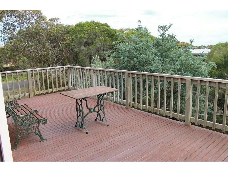 14 Devon Avenue, Ventnor VIC 3922