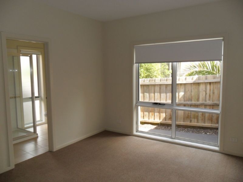 4/2 Kate Court, Cowes VIC 3922