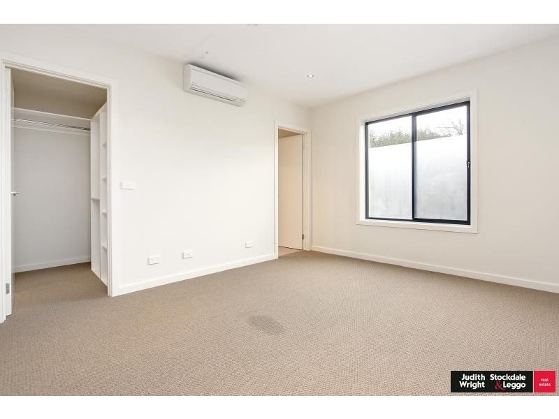 2/21 The Esplanade, Cowes VIC 3922