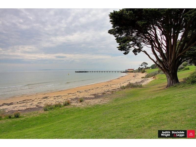 2/21 The Esplanade, Cowes VIC 3922