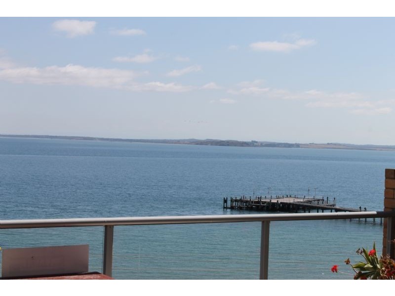 10/17 The Esplanade, Cowes VIC 3922