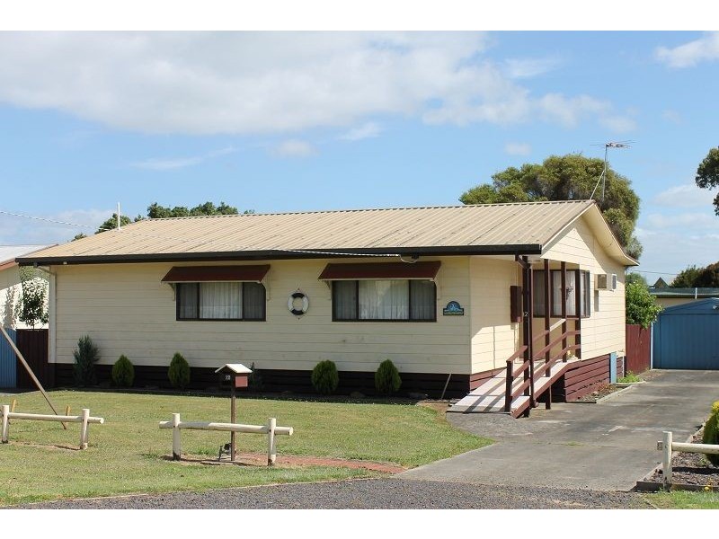 12 Lawrence Street, Cowes VIC 3922
