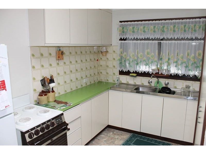 12 Lawrence Street, Cowes VIC 3922