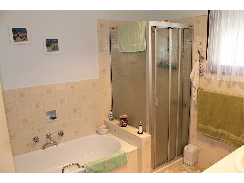 12 Lawrence Street, Cowes VIC 3922