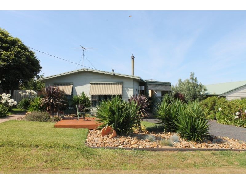 7 Honolulu Avenue, Smiths Beach VIC 3922