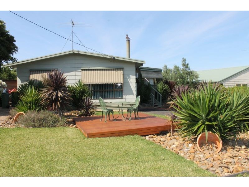 7 Honolulu Avenue, Smiths Beach VIC 3922