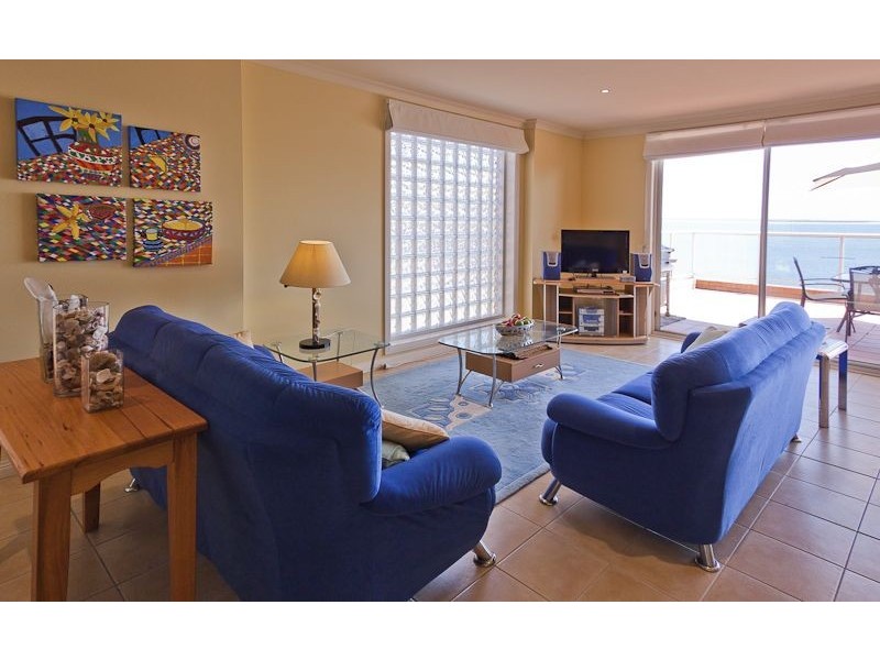 17/15-16 The Esplanade, Cowes VIC 3922
