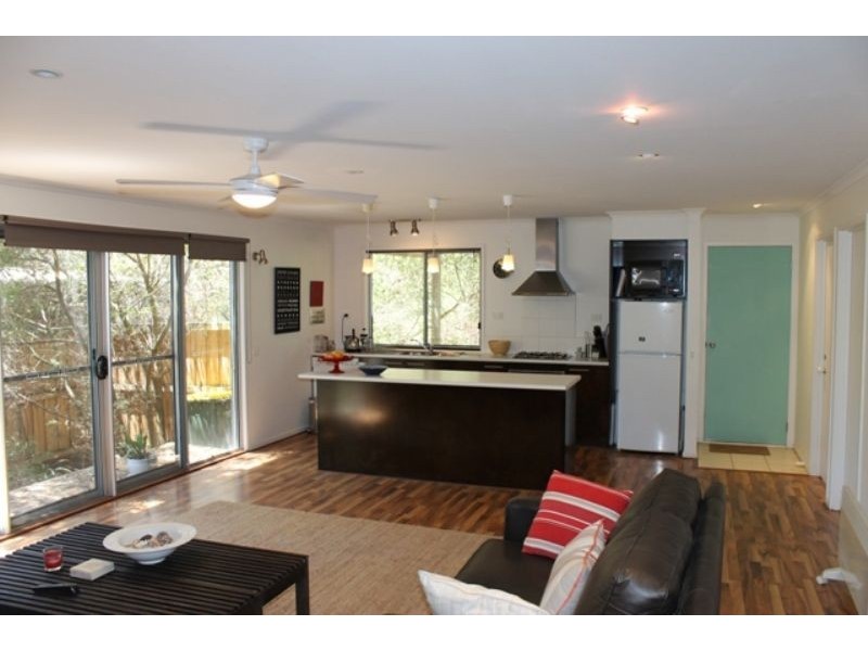 1/10 – 12 Medina Road, Cowes VIC 3922