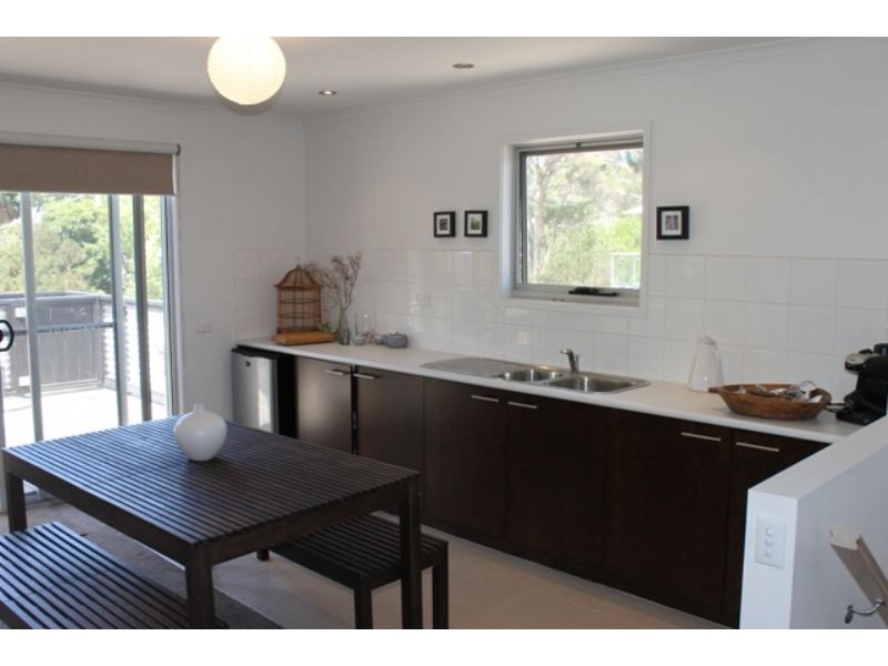 1/10 – 12 Medina Road, Cowes VIC 3922