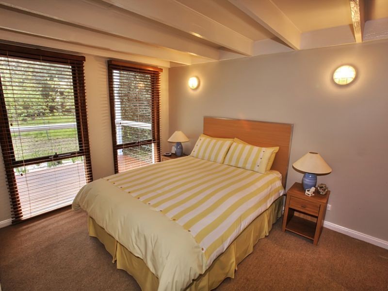11 McLardy Court, Cowes VIC 3922