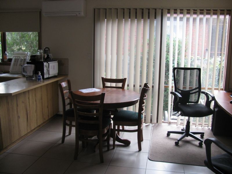 33 Birdwood Avenue, Cowes VIC 3922