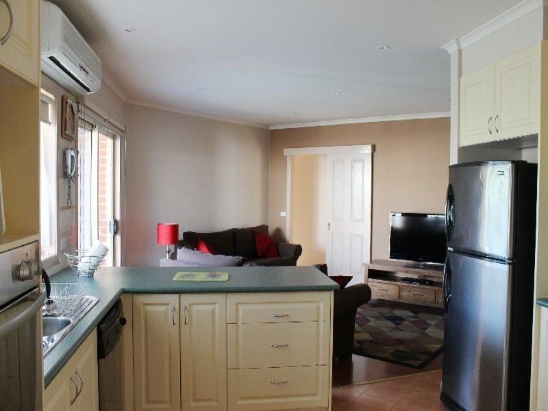 27 Katherine Circuit, Cowes VIC 3922