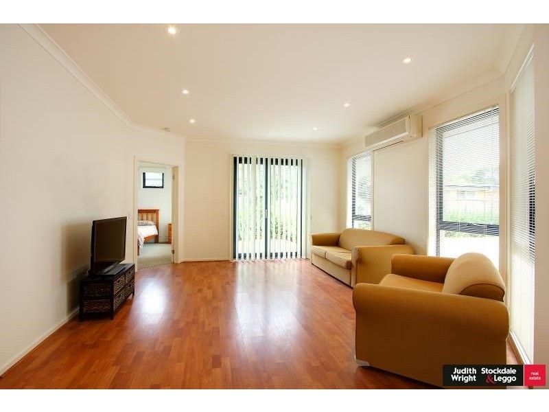 4/27 Chapel Street, Cowes VIC 3922