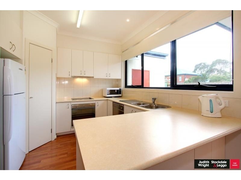 4/27 Chapel Street, Cowes VIC 3922