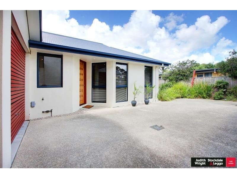 4/27 Chapel Street, Cowes VIC 3922