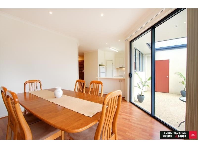 4/27 Chapel Street, Cowes VIC 3922
