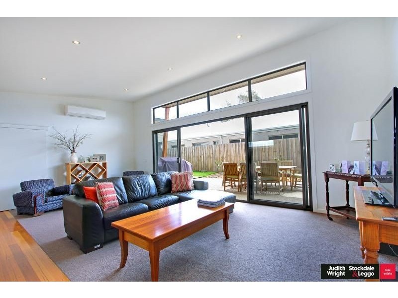 3 Cove Place, Cowes VIC 3922