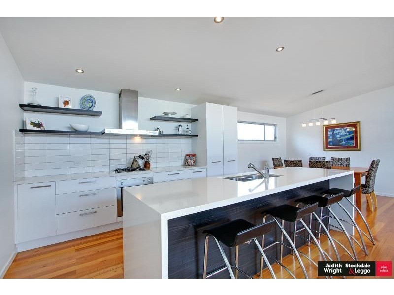 3 Cove Place, Cowes VIC 3922