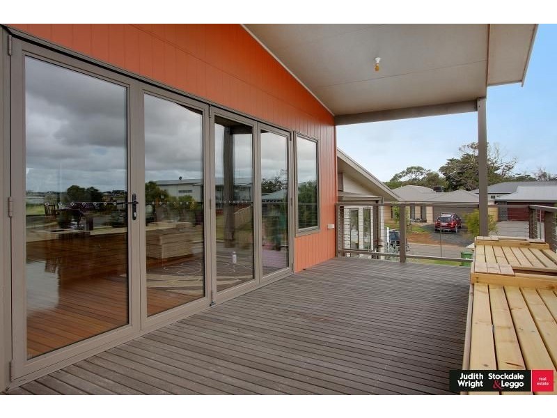 3 Currawong Close, Cowes VIC 3922