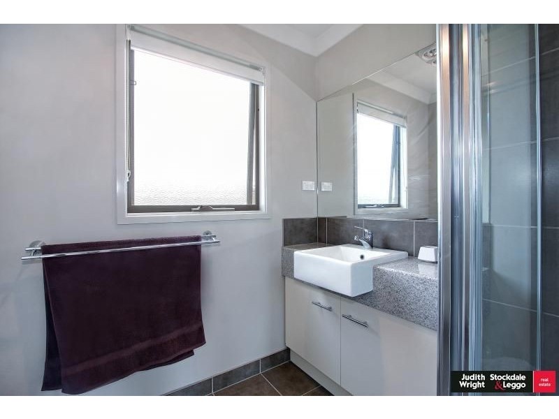 3 Currawong Close, Cowes VIC 3922