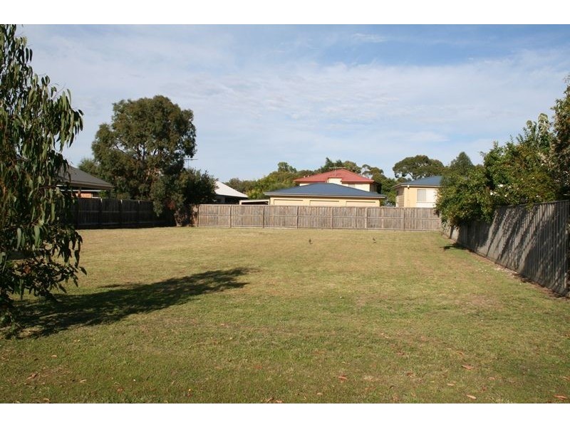 3 Moore Street, Silverleaves VIC 3922