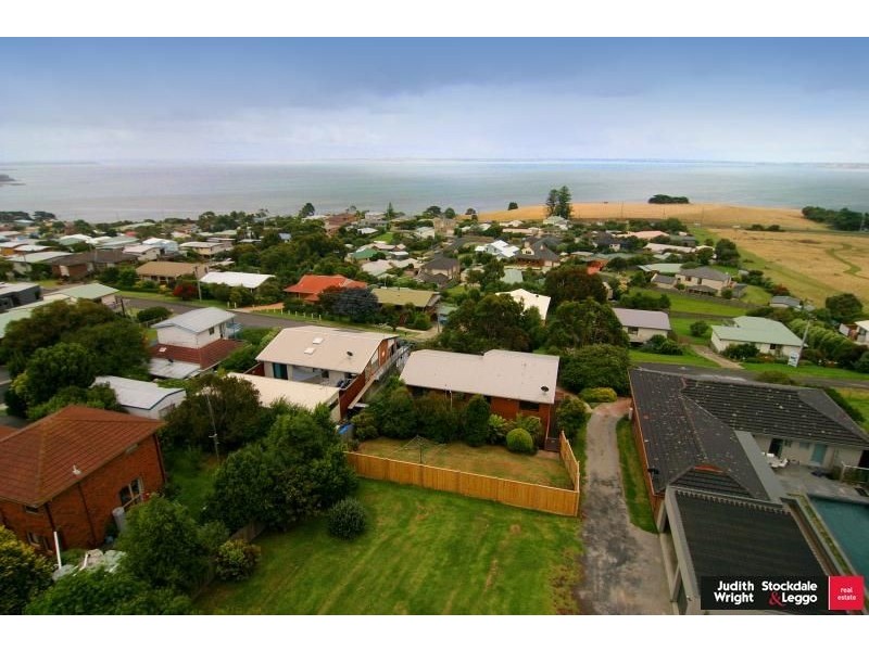 7 Bonwick Avenue, San Remo VIC 3925