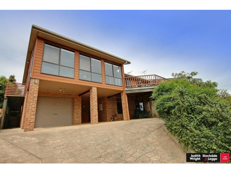 7 Bonwick Avenue, San Remo VIC 3925