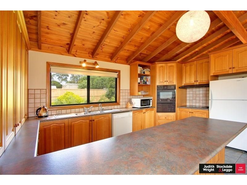 7 Bonwick Avenue, San Remo VIC 3925