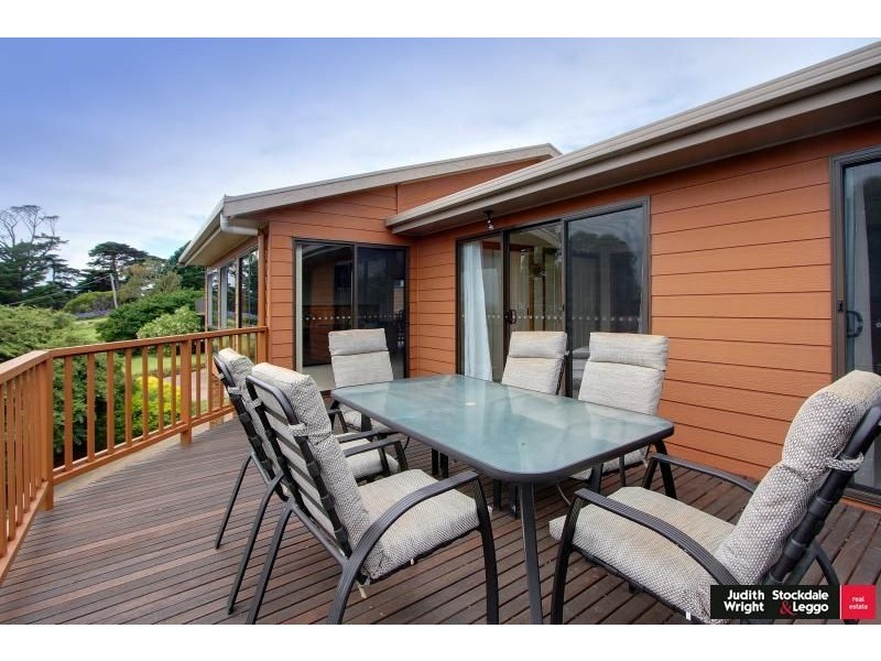 7 Bonwick Avenue, San Remo VIC 3925