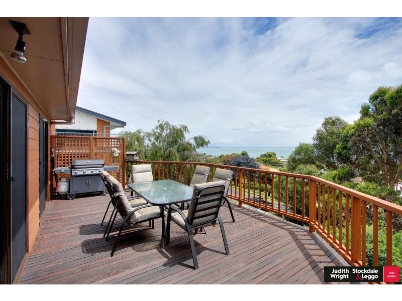 7 Bonwick Avenue, San Remo VIC 3925