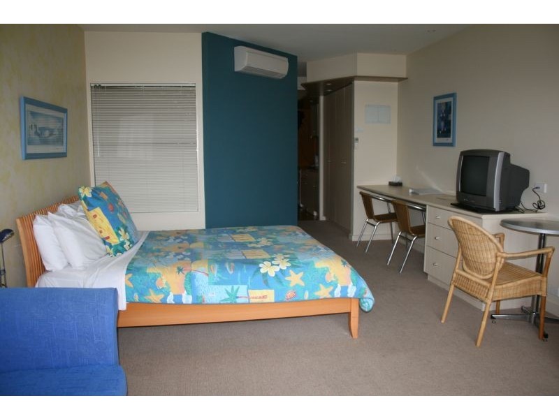 211/1 The Esplanade, Cowes VIC 3922