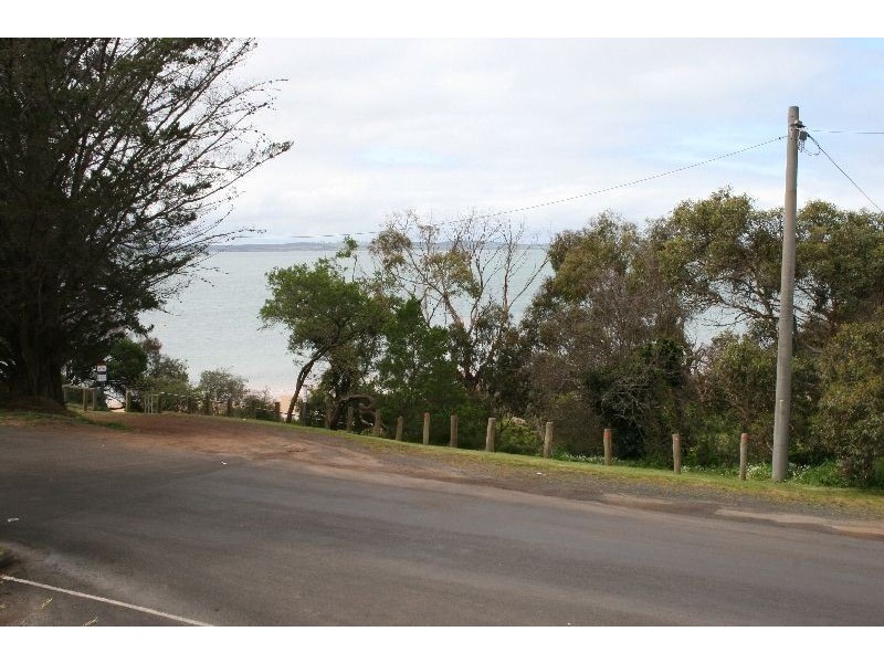 211/1 The Esplanade, Cowes VIC 3922