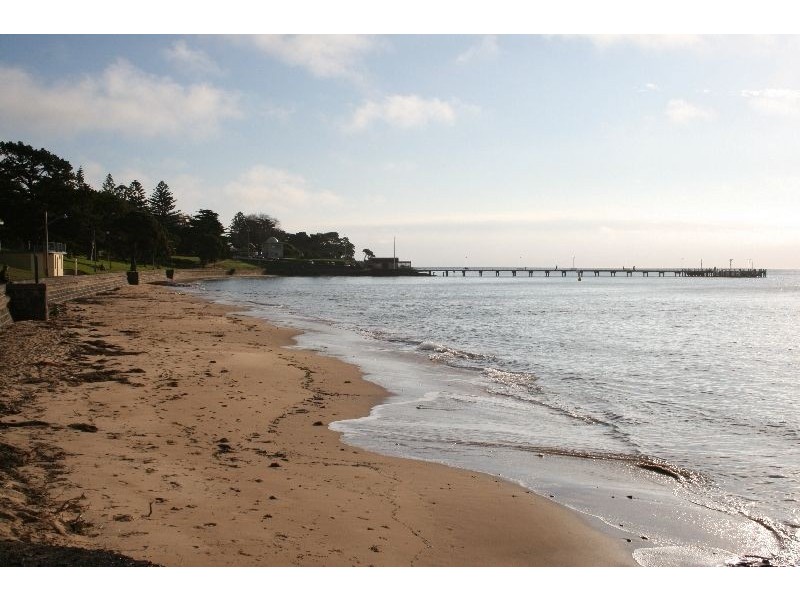 211/1 The Esplanade, Cowes VIC 3922