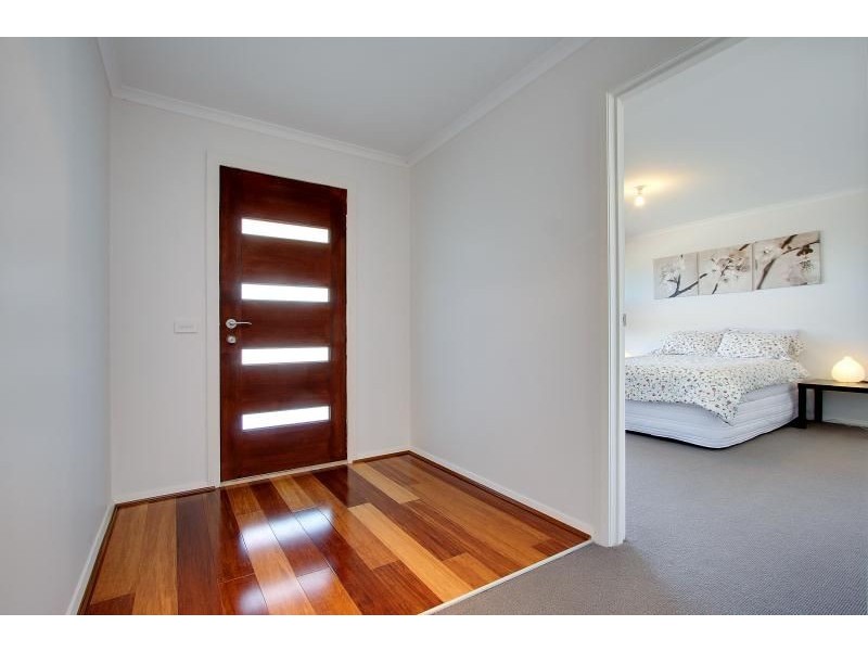 8 Malabar Court, Cowes VIC 3922