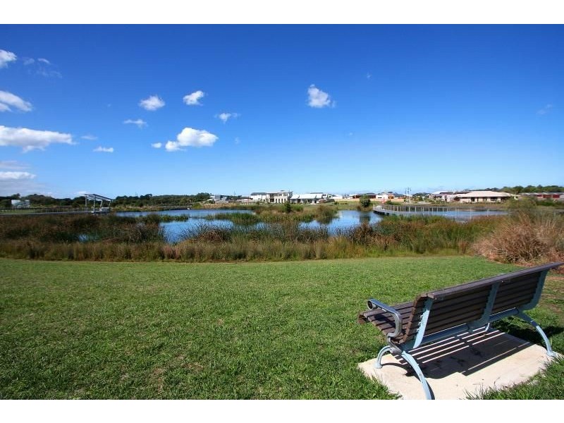 8 Malabar Court, Cowes VIC 3922