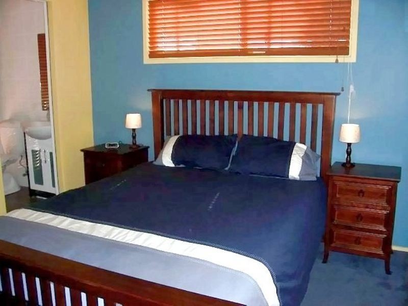 2 Endeavour Court, Cowes VIC 3922