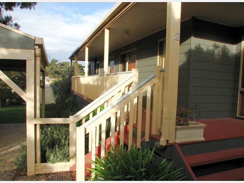 2 Endeavour Court, Cowes VIC 3922