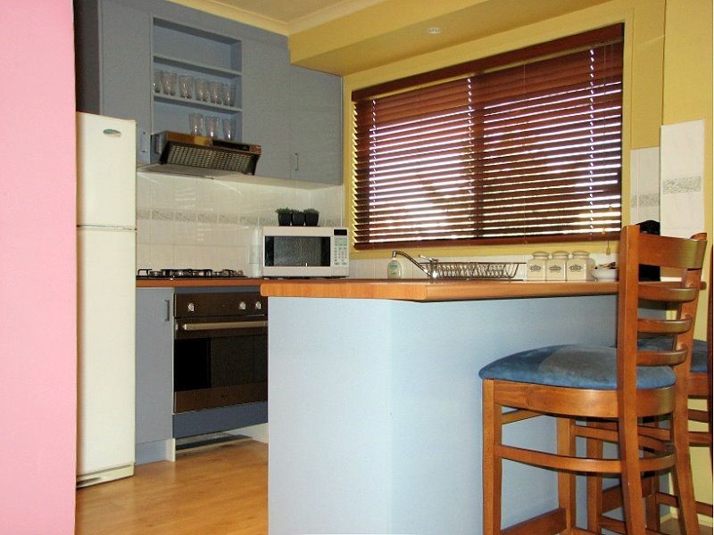 2 Endeavour Court, Cowes VIC 3922