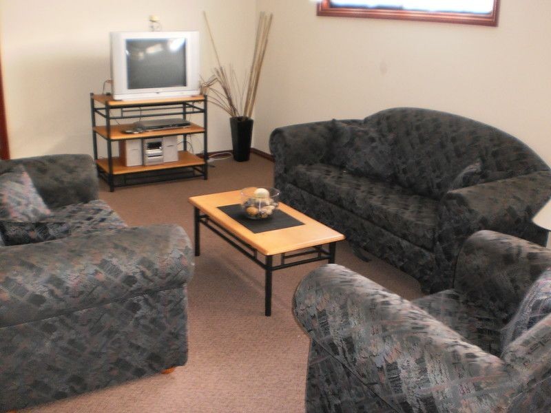 10 Scenic Avenue, Cowes VIC 3922