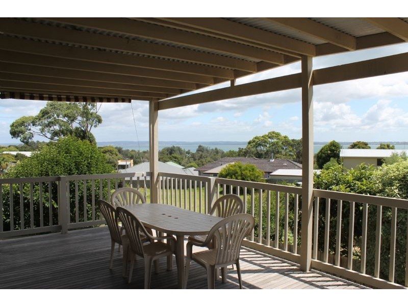 362 Church Street, Cowes VIC 3922