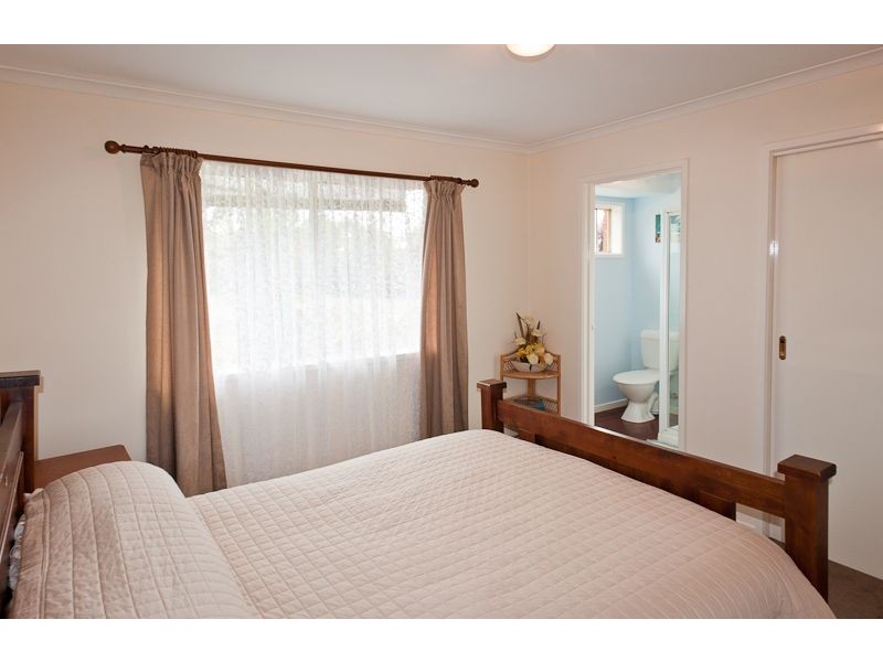 9 Casuarina Court, Cowes VIC 3922