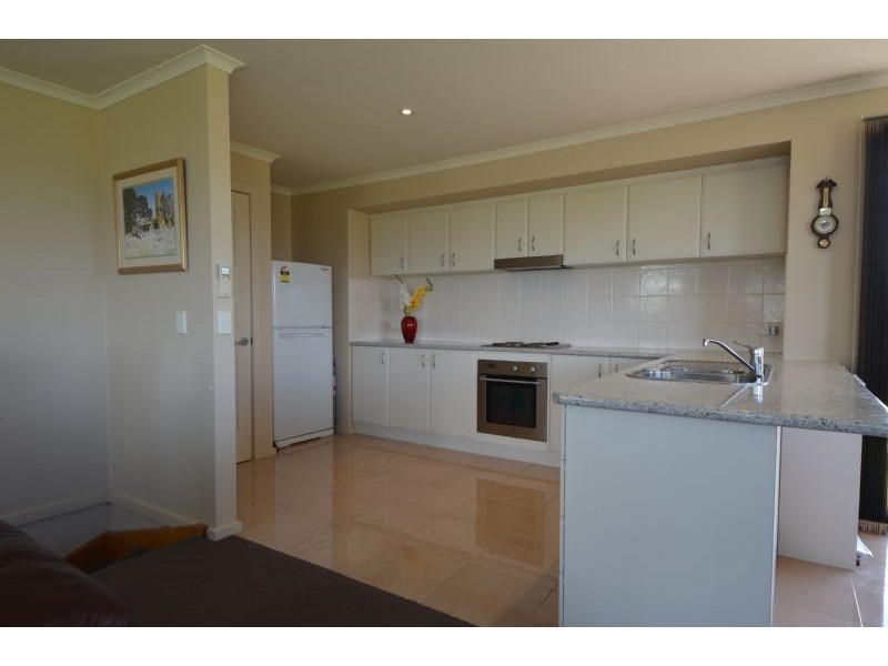 3/2A Oceanview Drive, San Remo VIC 3925