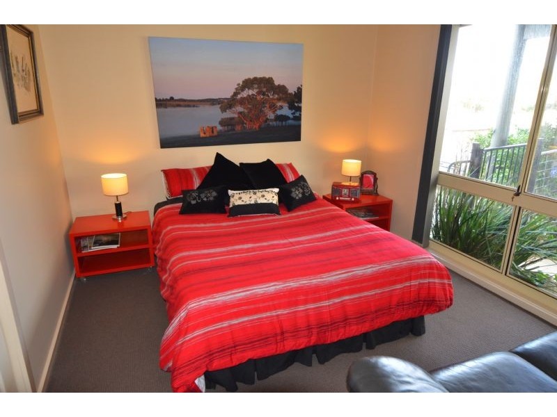 3/2A Oceanview Drive, San Remo VIC 3925