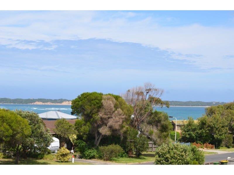 3/2A Oceanview Drive, San Remo VIC 3925
