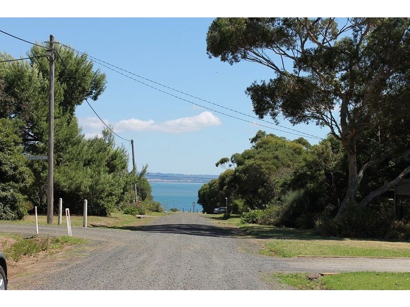 8 Aloha Drive, Ventnor VIC 3922