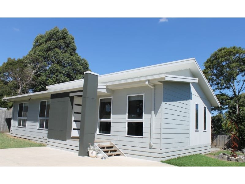 1A Roydon Rd, Cowes VIC 3922