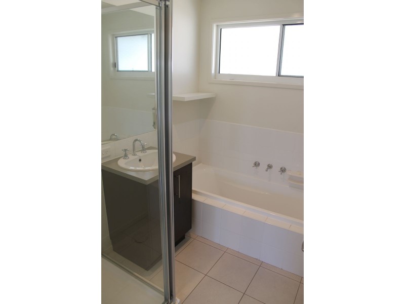 1A Roydon Rd, Cowes VIC 3922