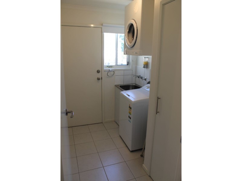 1A Roydon Rd, Cowes VIC 3922